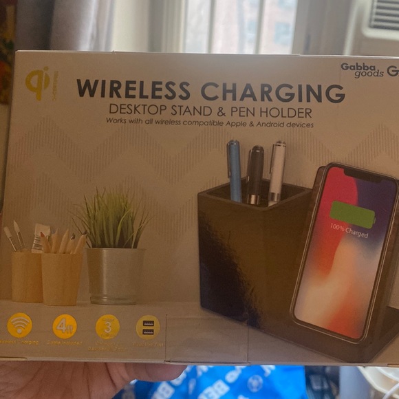 Gabba Goods Other Wireless Charging Desktop Stand And Penholder